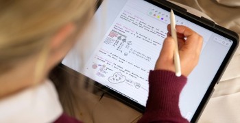 23 11 15 ipad learning hero.GhfsLQ